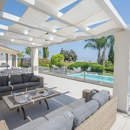 Sunshine, Stylish 4bdr With Pool, Close To Fig Tree Bay Villa Protaras