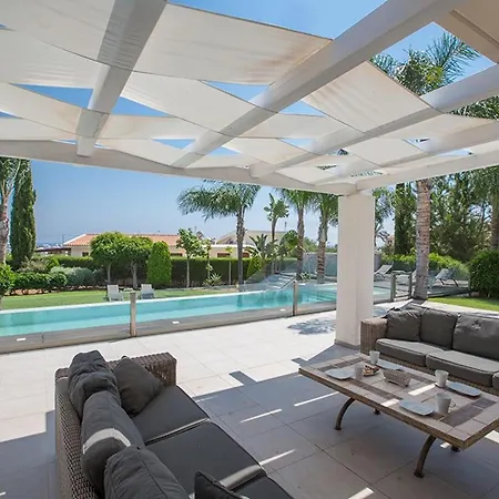 فيلة Sunshine, Stylish 4bdr With Pool, Close To Fig Tree *