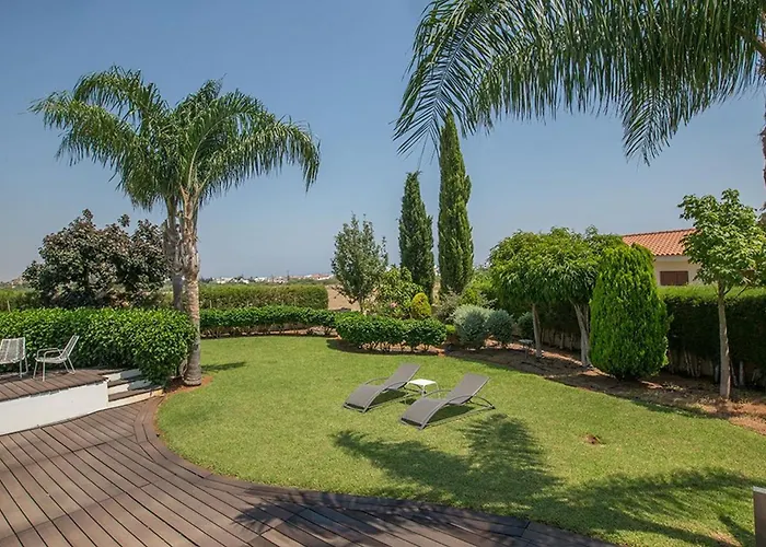 Sunshine, Stylish 4bdr With Pool, Close To Fig Tree Protaras
